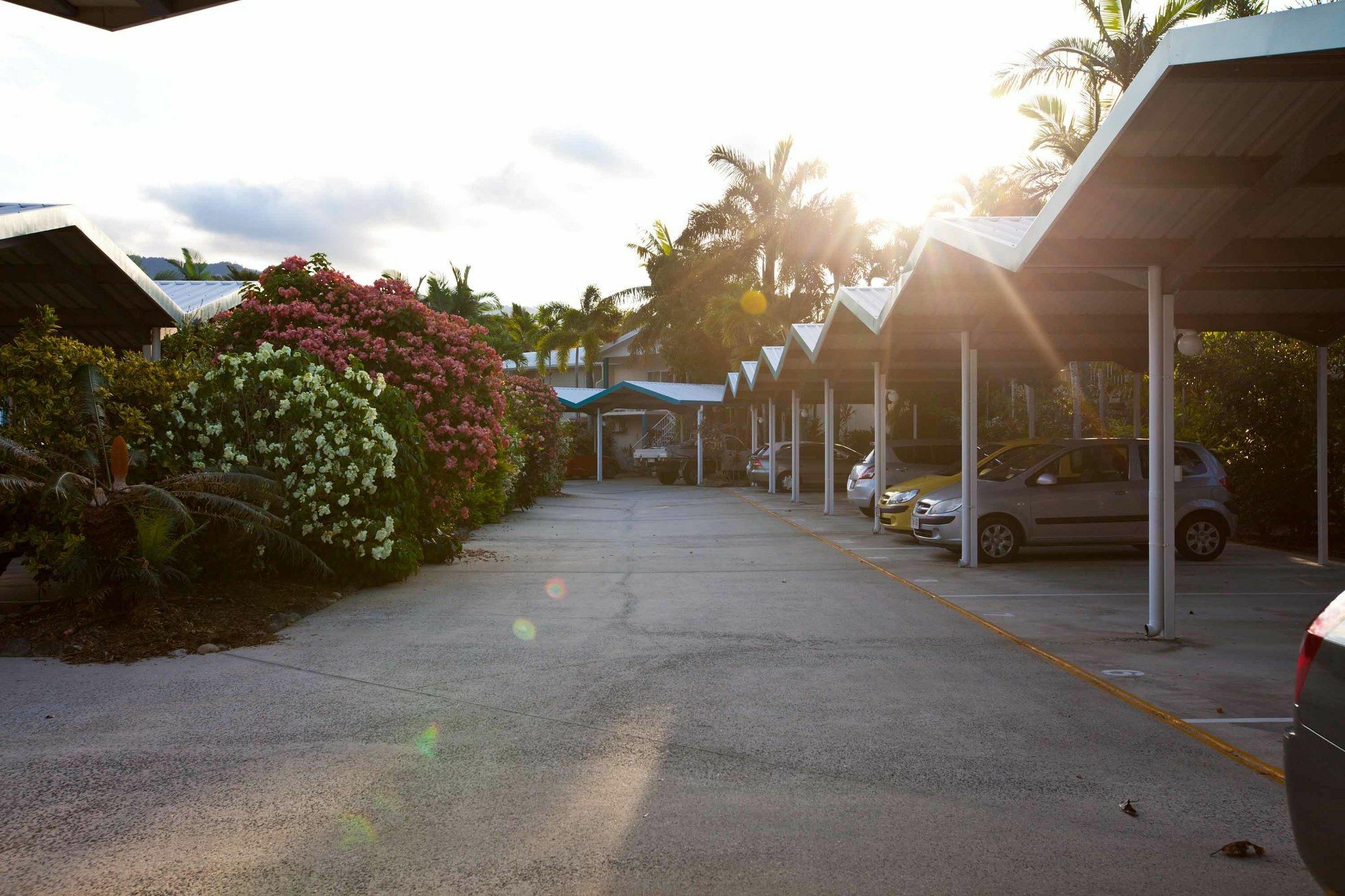 Trinity Beach Pacific Aparthotel Εξωτερικό φωτογραφία